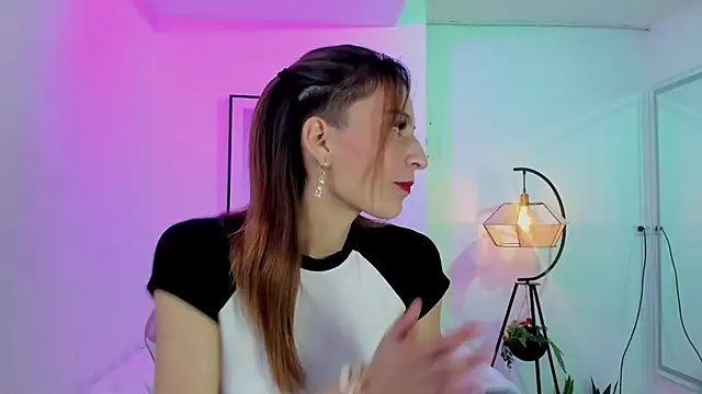 Snapshot of Tamara_slimx chatting on 03.01.25 Tamara slimx online show from 03.01.25