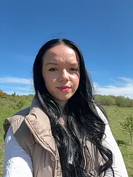 Snapshot of Vanesskaa chatting on 04.24.26 Vanesskaa online show from 04.24.26