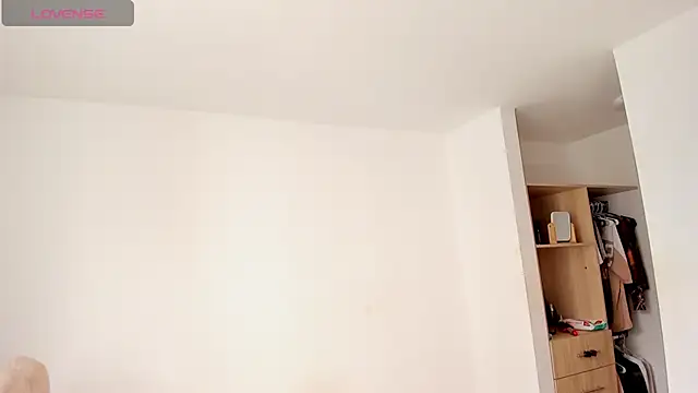 Snapshot of rose_scottt chatting on 09.11.25 rose scottt online show from 09.11.25