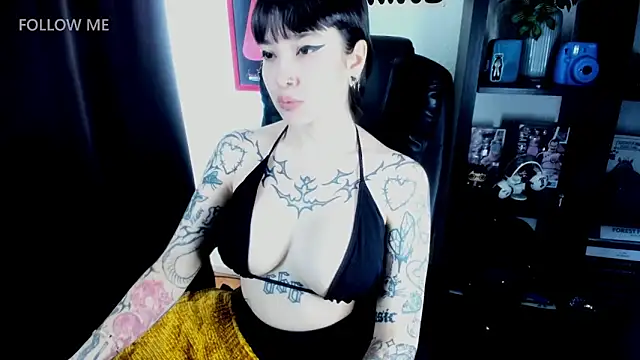 Snapshot of Demongirl6666 chatting on 03.19.26 Demongirl6666 online show from 03.19.26