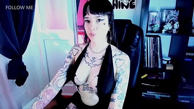 Snapshot of Demongirl6666 chatting on 06.30.26 Demongirl6666 online show from 06.30.26