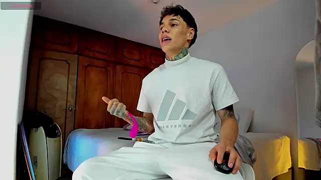 Jordyrodriiguez online show from 01.02.25