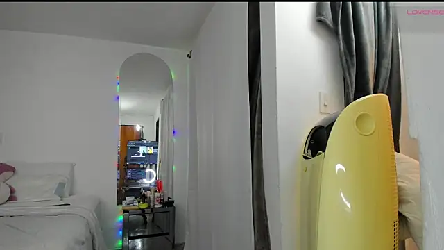 Jordyrodriiguez online show from 02.04.25