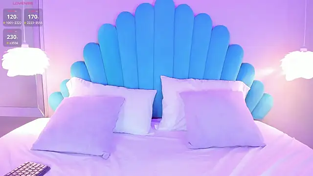 HannaKarson online show from 03.08.25