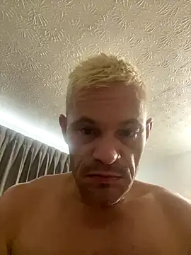 FrankieKentucky online show from 11.10.25