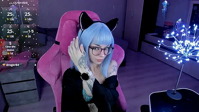 Snapshot of The_love_project chatting on 01.21.25 The love project online show from 01.21.25