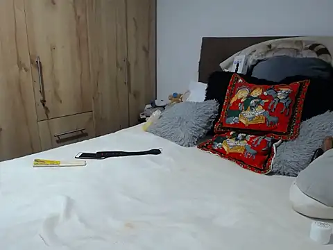 Sweeetness Milf online show from 12.30.24