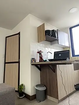 LauraCadwell online show from 12.22.24