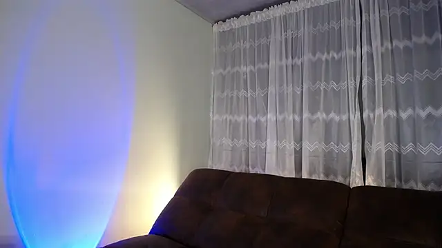 Snapshot of peyton_golden1 chatting on 02.15.25 peyton golden1 online show from 02.15.25