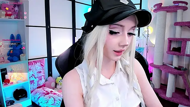 LilithLin online show from 04.17.26