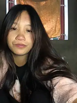 Snapshot of xotm chatting on 12.10.24 xotm online show from 12.10.24