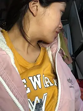 Snapshot of xotm chatting on 01.31.25 xotm online show from 01.31.25