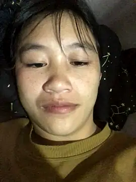 Snapshot of xotm chatting on 12.18.25 xotm online show from 12.18.25