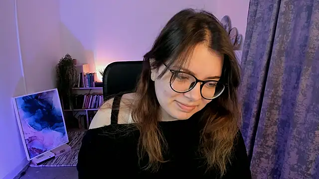 Snapshot of KeytSilvas chatting on 12.14.24 KeytSilvas online show from 12.14.24