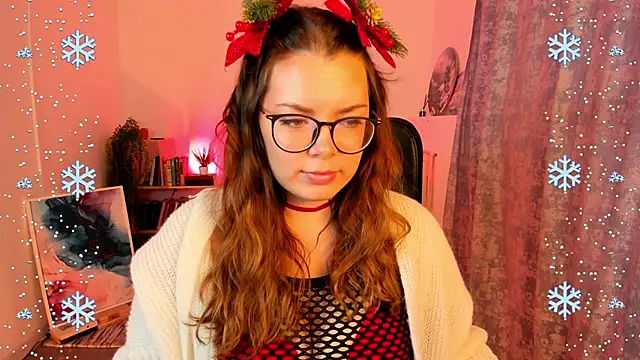 Snapshot of KeytSilvas chatting on 12.19.24 KeytSilvas online show from 12.19.24