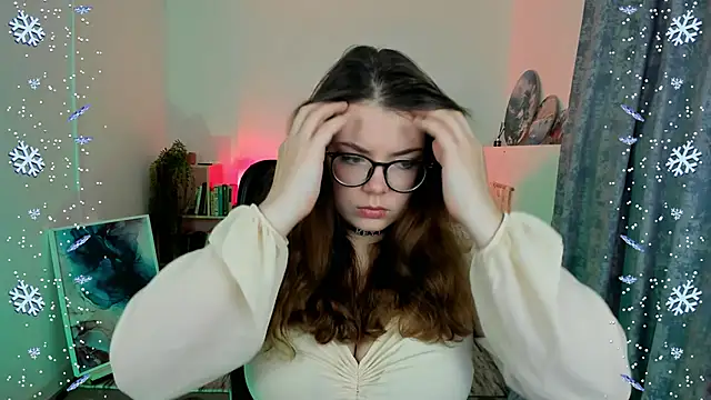 Snapshot of KeytSilvas chatting on 12.22.24 KeytSilvas online show from 12.22.24