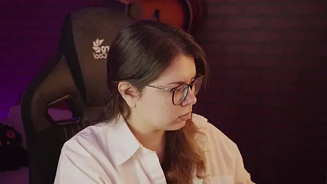 Snapshot of KeytSilvas chatting on 01.06.25 KeytSilvas online show from 01.06.25