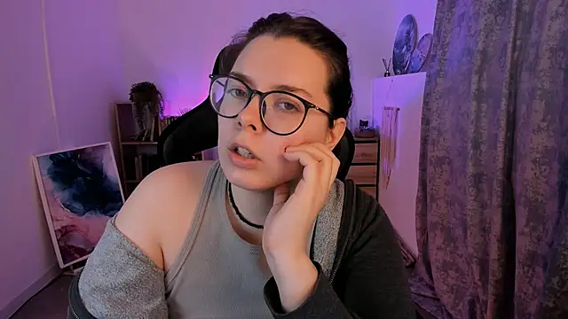 Snapshot of KeytSilvas chatting on 01.26.25 KeytSilvas online show from 01.26.25