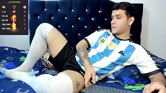 Snapshot of Noha_white chatting on 02.07.25 Noha white online show from 02.07.25