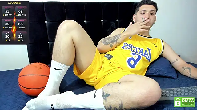 Snapshot of Noha_white chatting on 09.25.25 Noha white online show from 09.25.25