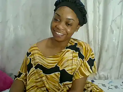 Snapshot of PrettyPrincess14 chatting on 05.19.26 PrettyPrincess14 online show from 05.19.26