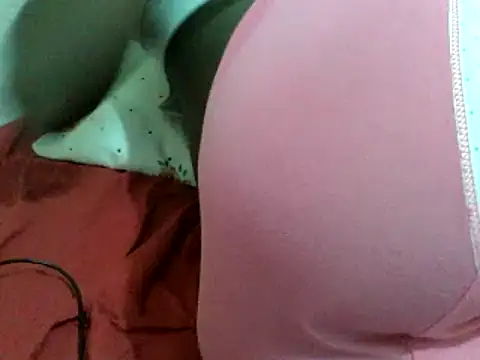 Snapshot of PRETTY-LIA chatting on 03.14.25 PRETTY-LIA online show from 03.14.25