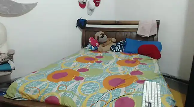 hot toy boy  online show from 01.10.25