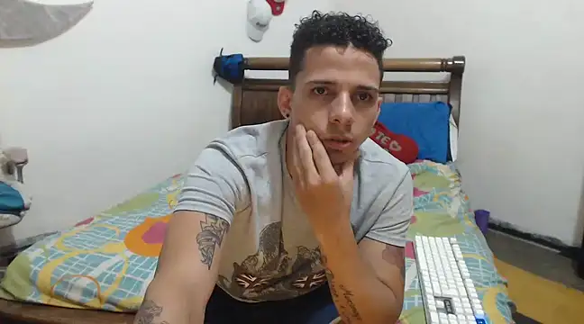 hot toy boy  online show from 01.20.25