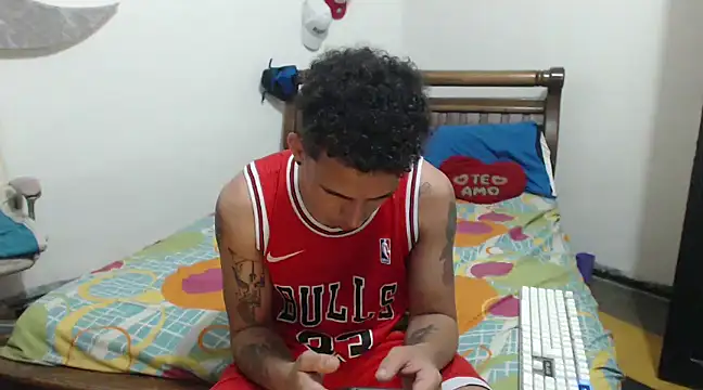 hot toy boy  online show from 01.21.25