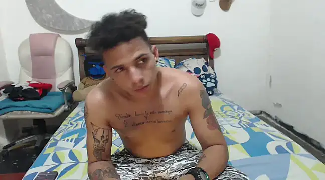 hot toy boy  online show from 02.01.25