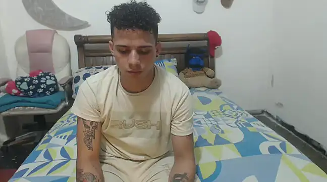 hot toy boy  online show from 02.02.25