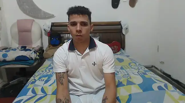 hot toy boy  online show from 02.19.25