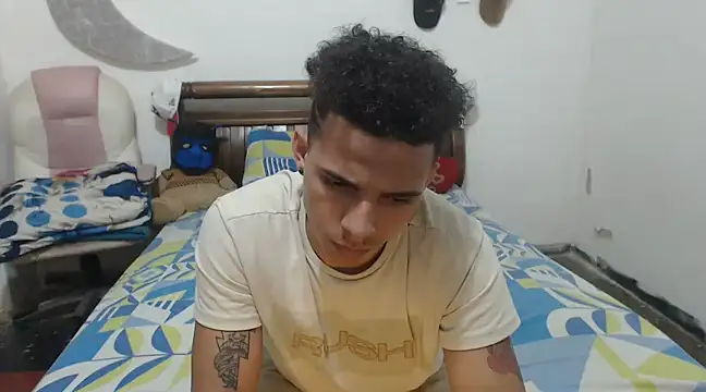 hot toy boy  online show from 02.20.25