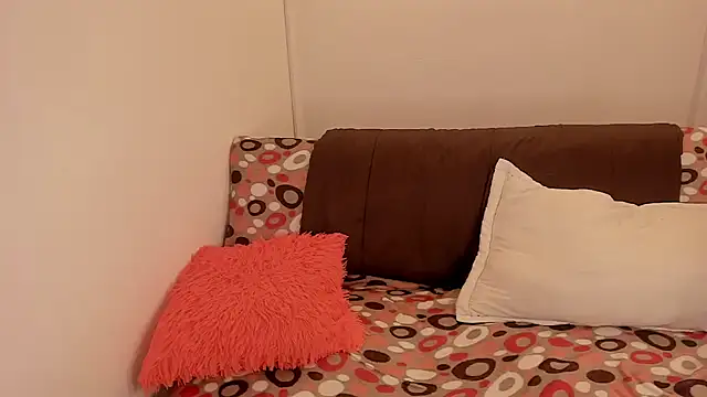 meganrossee69 online show from 12.18.24