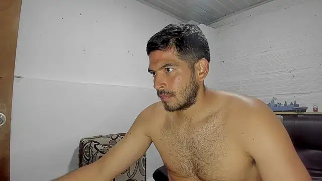 Snapshot of Himoreno25 chatting on 03.18.25 Himoreno25 online show from 03.18.25