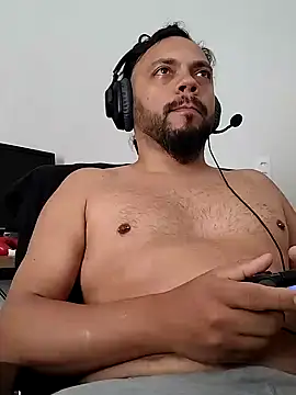 Snapshot of morenindarola chatting on 01.17.25 morenindarola online show from 01.17.25