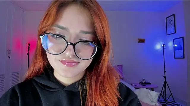 Snapshot of SweetJennaa chatting on 01.19.25 SweetJennaa online show from 01.19.25