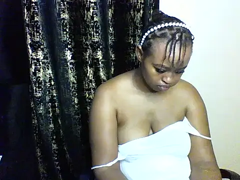 Candii wet  online show from 09.17.25