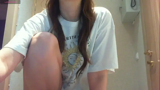 Snapshot of khu_yam chatting on 04.19.26 khu yam online show from 04.19.26
