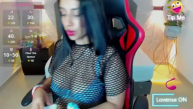 venuz lee online show from 02.06.25