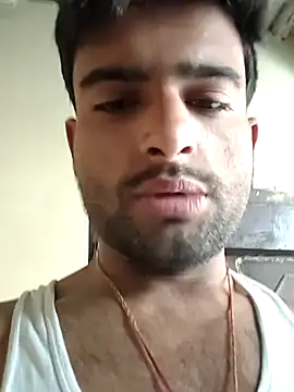Snapshot of PRIYANHU@xh chatting on 04.07.26 PRIYANHUxh online show from 04.07.26