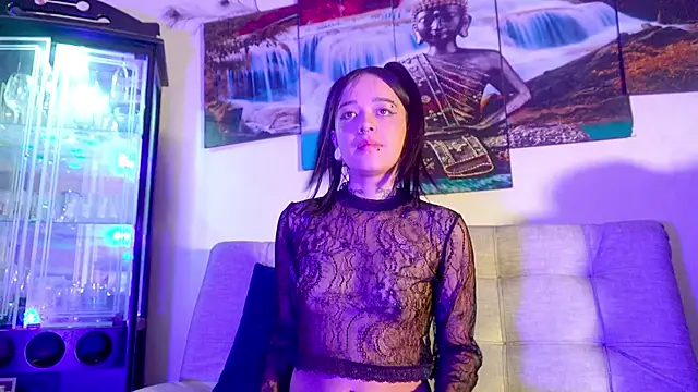 ariana-white- online show from 04.14.26