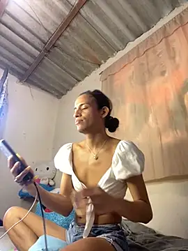 Snapshot of AlexaWarner chatting on 01.18.26 AlexaWarner online show from 01.18.26