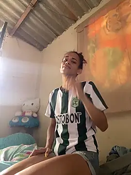 Snapshot of AlexaWarner chatting on 01.19.26 AlexaWarner online show from 01.19.26