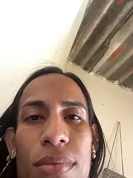 Snapshot of AlexaWarner chatting on 02.18.26 AlexaWarner online show from 02.18.26