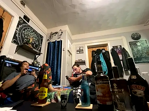 Snapshot of Roommatesgonewild chatting on 09.14.25 Roommatesgonewild online show from 09.14.25