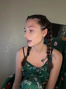 Kimsweet7 online show from 12.19.25