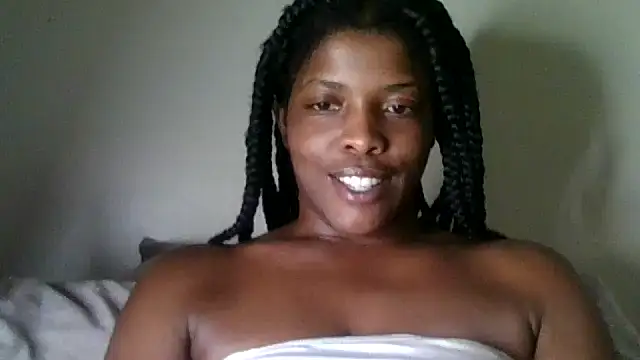 Snapshot of CaramelGoddessxoxo chatting on 07.16.26 CaramelGoddessxoxo online show from 07.16.26