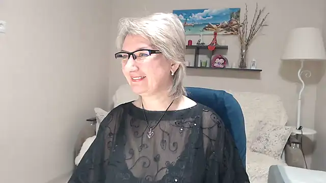 Snapshot of FleurMays chatting on 01.18.26 FleurMays online show from 01.18.26