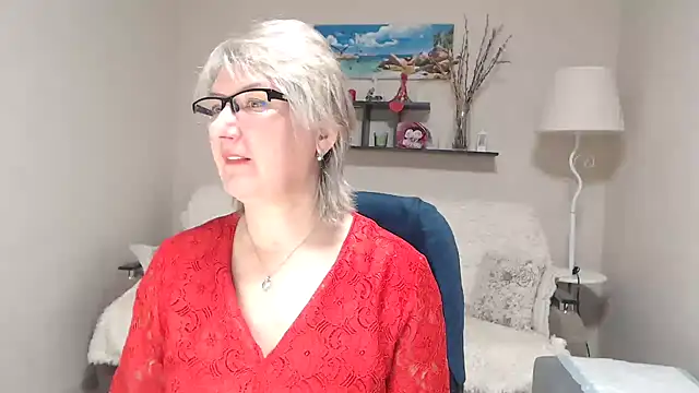 Snapshot of FleurMays chatting on 02.03.26 FleurMays online show from 02.03.26